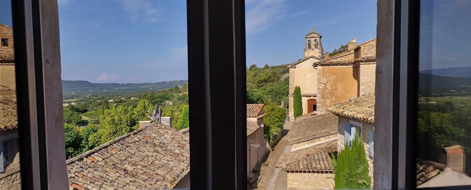 Lovely Views In Secret Provence Joucas France
