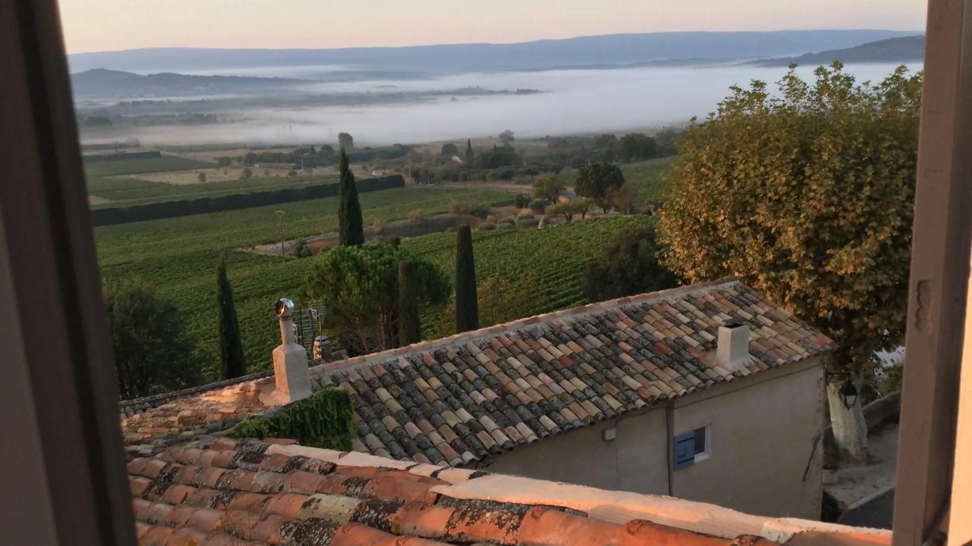 Lovely Views In Secret Provence Joucas France
