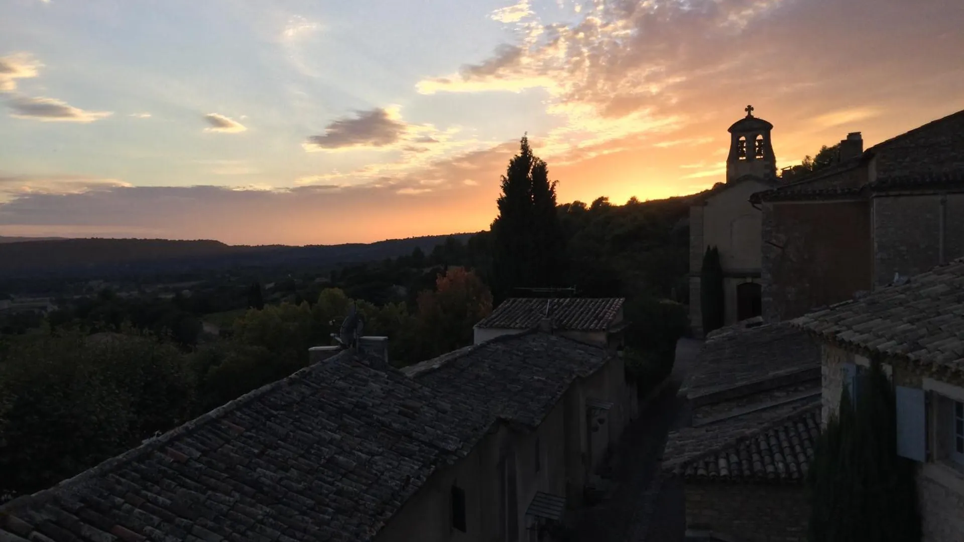 Lovely Views In Secret Provence Joucas Apartment