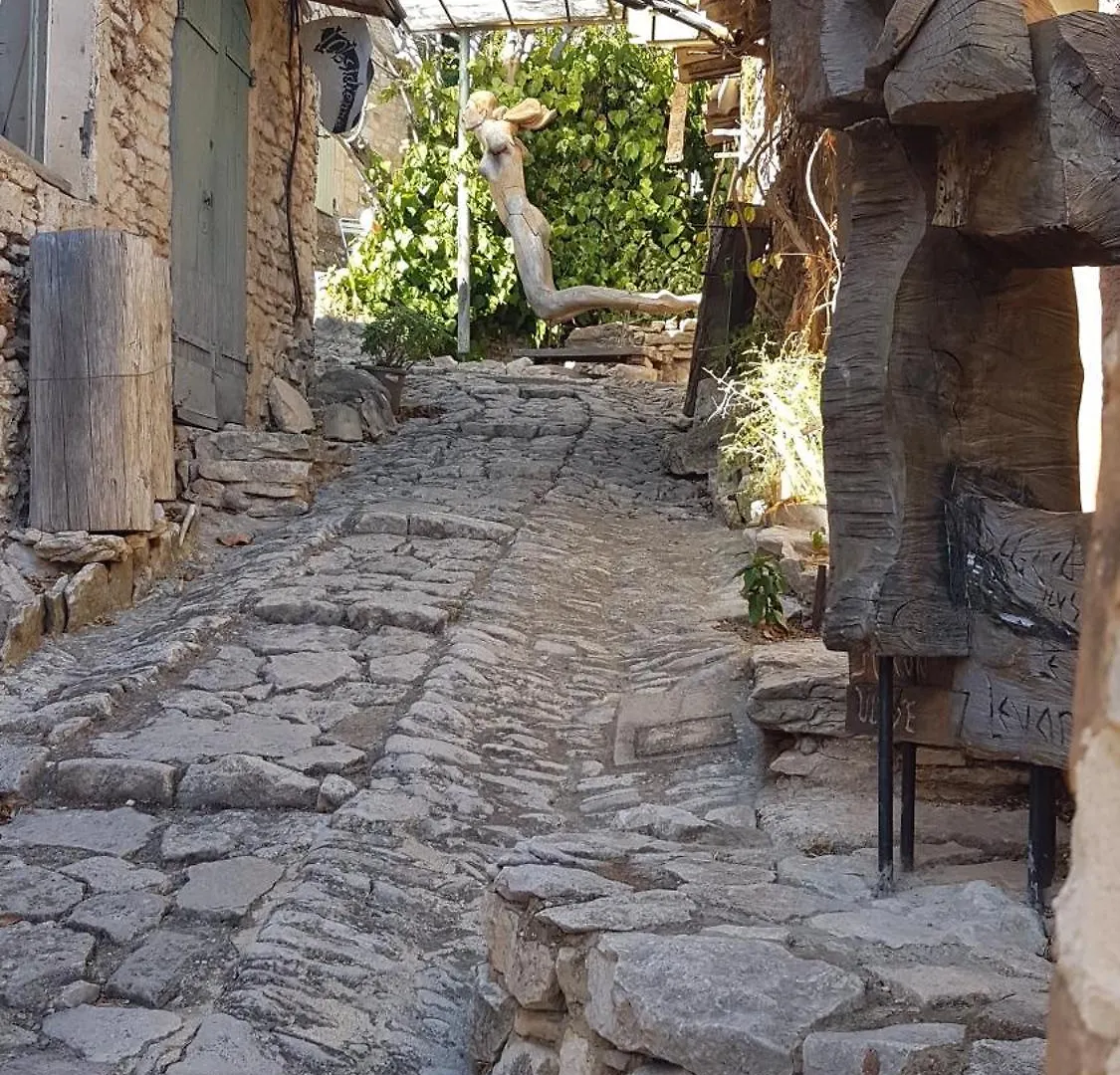Lovely Views In Secret Provence Joucas 0*,  France